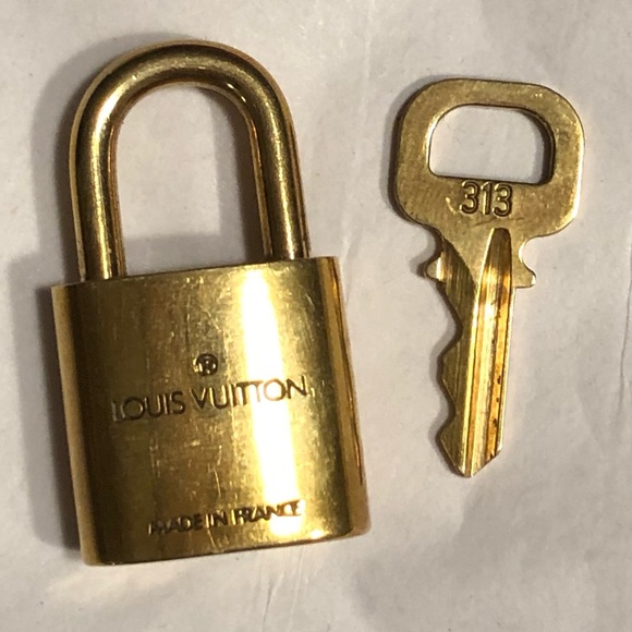 Louis Vuitton 313 Lock and Key 313 Padlock with matching key #313 EUC LV - Picture 7 of 15